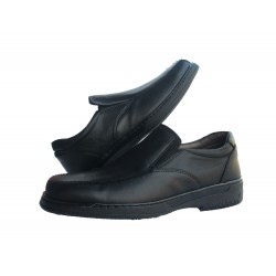 M- 6986 COMFORTABLE ALL NATURAL LEATHER MOCCASIN IN BLACK.