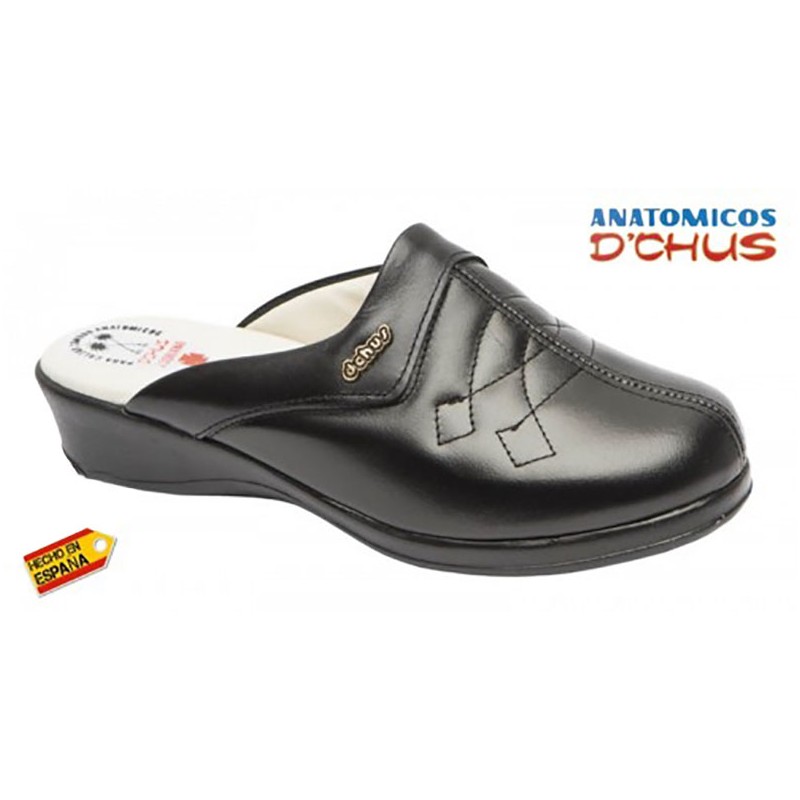 D ́CHUS 6020: BLACK LEATHER ANATOMICAL CLOG.