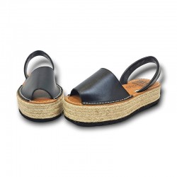 MENORQUINA 16201 INDIA IN BLACK LEATHER.