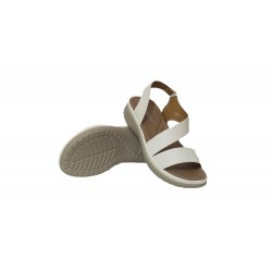 WIDE WHITE SANDAL