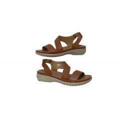 WIDE BROWN SANDAL