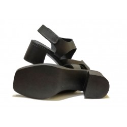 BLACK LEATHER HEEL SANDAL: 15069