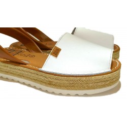 MENORQUINA AVARCA NATURAL LEATHER PLATFORM IN WHITE 9201.