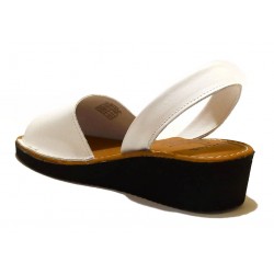 MENORCAN WEDGE 2211AV IN WHITE NATURAL LEATHER.