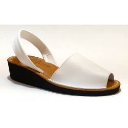 MENORCAN WEDGE 2211AV IN WHITE NATURAL LEATHER.