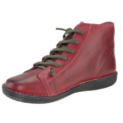 BURGUNDY LEATHER LADY'S ZIPPER BOOT.