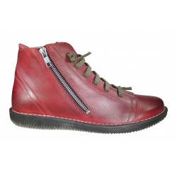 BURGUNDY LEATHER LADY'S ZIPPER BOOT.