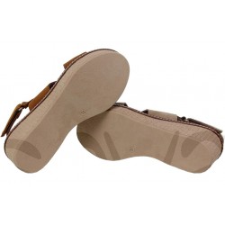 LIGHTWEIGHT 6.5CM POLYURETHANE SOLE.